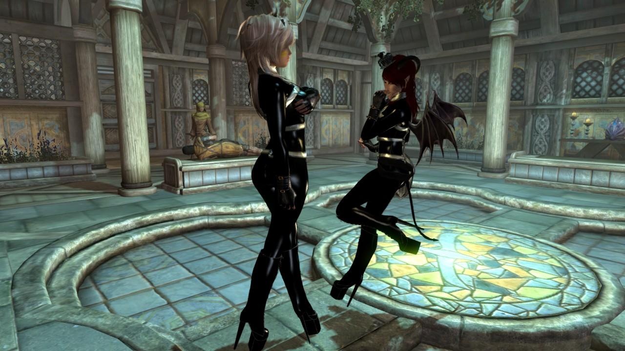 Rosa and Yazzara in Deadlyweapon Costume